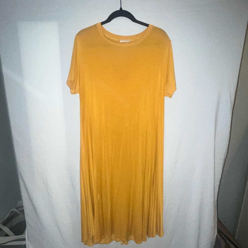 MIDI PLUS SIZE DRESS!